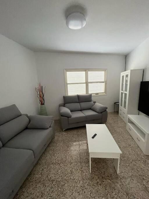 Casa Unifamiliar. Gran Terraza. Vistas. Tele Working Villa ลอส เรอาเลคอส ภายนอก รูปภาพ
